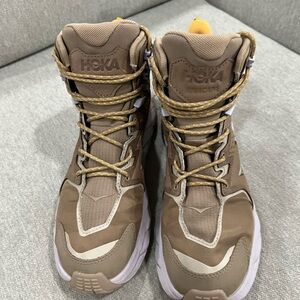 Hoka hiking boots